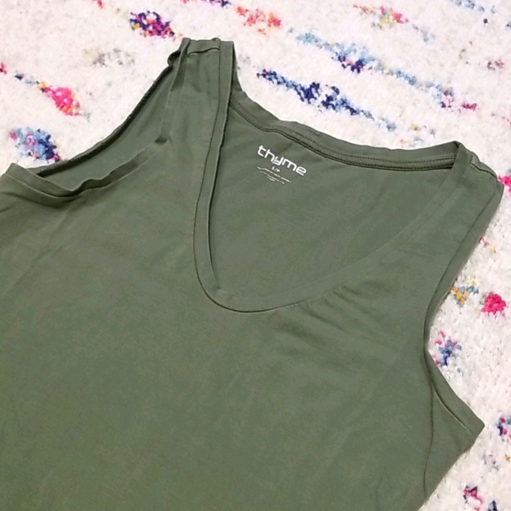Thyme Maternity green tank top